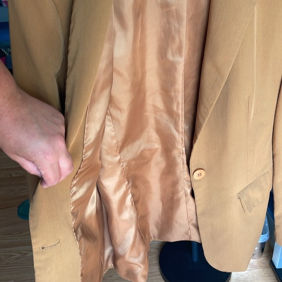 Camel color blazer - Picture 4 of 5